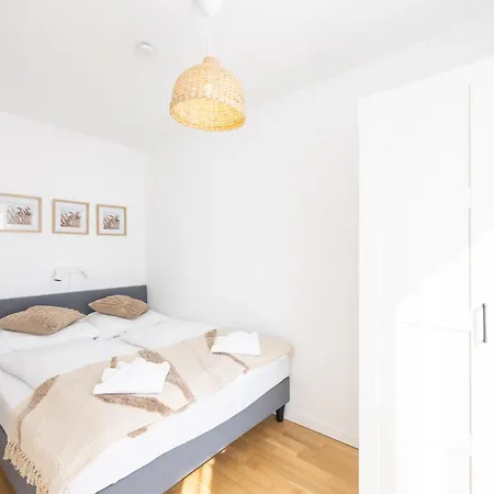 Deluxe With Garden! Free Garage Parking Included! Near Scs & Industry Center Noe Wiener Neudorf