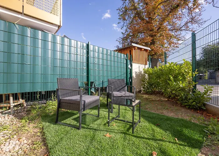 Apartamento Deluxe With Garden! Free Garage Parking Included! Near Scs & Industry Center Noe *